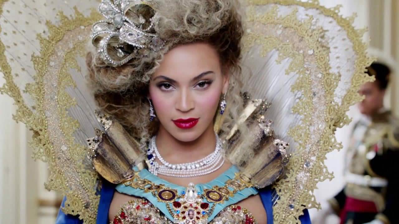 Beyoncé rocking an Elizabethan and Louis XIV inspired modern diva worthy costume